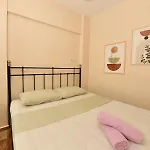 Comfortable Bright Ac Galata Daire